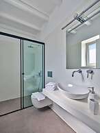 La Vitalite Luxury Villa in Paros