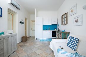 Anemone Apartment With Terrace by Wonderful Italy