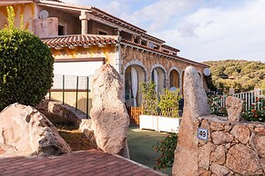 Anemone Apartment With Terrace by Wonderful Italy