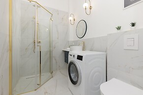 Spacious 2 Bedroom Apartment by Renters