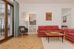 Spacious 2 Bedroom Apartment by Renters