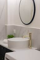 Spacious 2 Bedroom Apartment by Renters