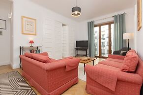 Spacious 2 Bedroom Apartment by Renters