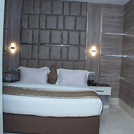 De Phantom Continental Hotel Lekki