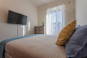 Graffiti Apartment by Wonderful Italy