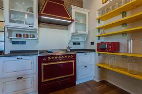 Graffiti Apartment by Wonderful Italy