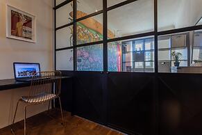 Graffiti Apartment by Wonderful Italy