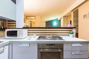 Stylish Apartment a Piazza Municipio by Wonderful Italy