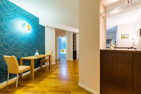 Stylish Apartment a Piazza Municipio by Wonderful Italy