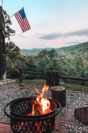 Mountain Cabin w/ Screened Porch & Fire Pit!