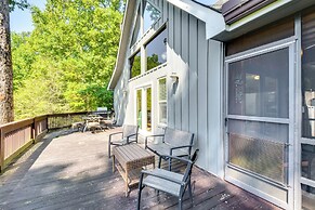 Mountain Cabin w/ Covered Decks & Fire Pit!