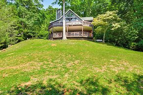 Mountain Cabin w/ Covered Decks & Fire Pit!