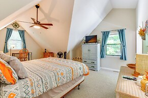 Mountain Cabin w/ Covered Decks & Fire Pit!