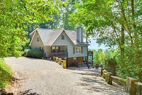 Mountain Cabin w/ Covered Decks & Fire Pit!