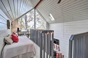 'the Chalet on Sinclair' w/ Private Dock & Kayaks!