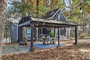 'the Chalet on Sinclair' w/ Private Dock & Kayaks!