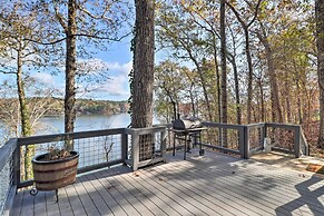 'the Chalet on Sinclair' w/ Private Dock & Kayaks!
