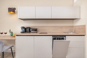 Blue Seashell Studio by Renters