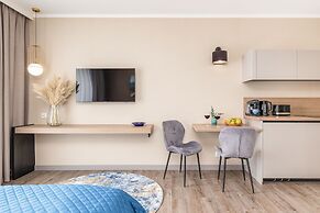 Blue Seashell Studio by Renters