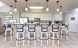 Phoenix West Ii 411 4 Bedroom Condo