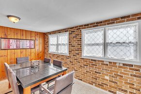 Downtown 2 Story Property 2 Bedroom Apts by RedAwning