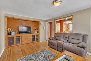 Downtown 2 Story Property 2 Bedroom Apts by RedAwning