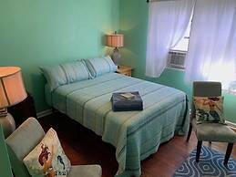 Beach Side Studio #4 1 Bedroom Apts by RedAwning