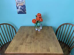 Beach Side Studio #4 1 Bedroom Apts by RedAwning