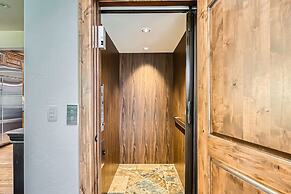 4418 Columbine Drive 4 Bedroom Home by RedAwning