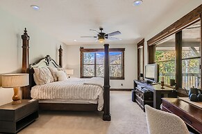 4418 Columbine Drive 4 Bedroom Home by RedAwning