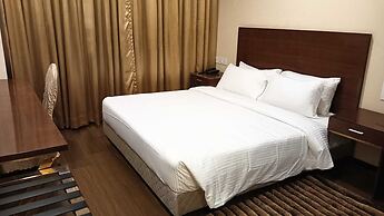 Hotel Layalee Grande Chennai
