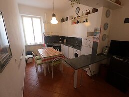 A pochi passi dal mare- PortofinoVacanze