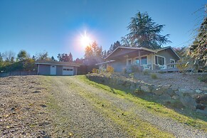 Gig Harbor Vacation Rental Home: 1 Mi to Uptown!