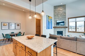 Winter Park Retreat: Balcony, Hot Tub & Fireplace!