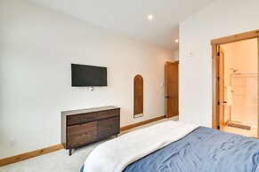 Winter Park Retreat: Balcony, Hot Tub & Fireplace!