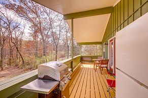 Pet-friendly Chattanooga Cabin w/ Hot Tub & Kayaks