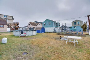Beach House w/ Private Pool in North Wildwood