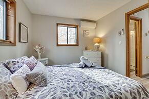 Half-mi to Lake: Pocono Pines Home w/ Hot Tub