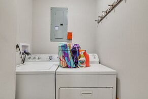 Half-mi to Lake: Pocono Pines Home w/ Hot Tub