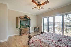 Riverfront Cotter Home: Close to Trout Fishing!