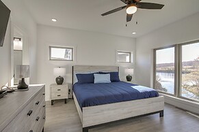 Pet-friendly Cotter Retreat w/ Deck & Gas Grill!