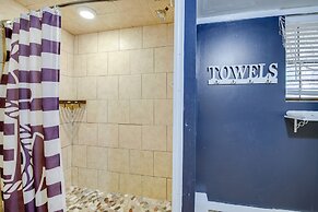 'emerald Cove Chalet' on Douglas Lake w/ Hot Tub!