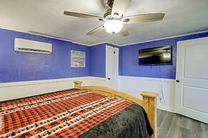 'emerald Cove Chalet' on Douglas Lake w/ Hot Tub!