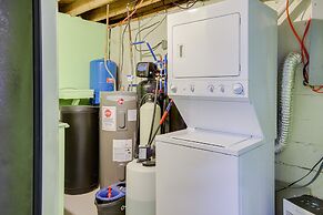 'emerald Cove Chalet' on Douglas Lake w/ Hot Tub!