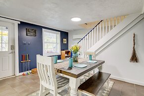 'emerald Cove Chalet' on Douglas Lake w/ Hot Tub!