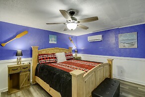 'emerald Cove Chalet' on Douglas Lake w/ Hot Tub!