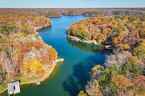 Waterfront Lake Anna Home: Kayaks & Private Dock