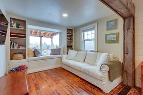 Expansive Wilmot Escape w/ Deck Near Skiing!