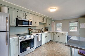 Expansive Wilmot Escape w/ Deck Near Skiing!