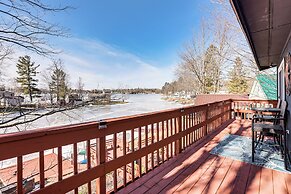 Boat Dock & Lake Access: Farwell Home w/ Balcony!
